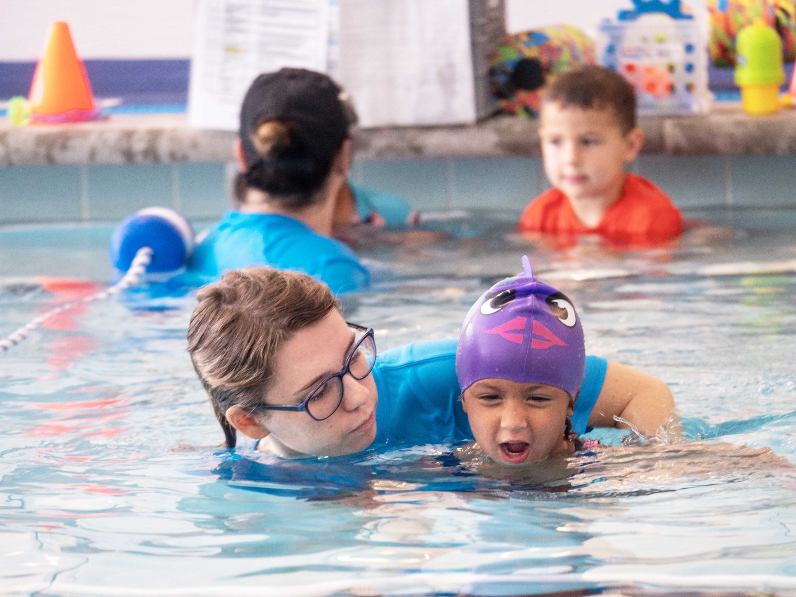 Self-Rescue Lessons vs. Traditional Swim Lessons
